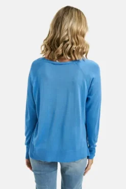 Milano Italy Pullover with roundneck and raglan 1/1 sleeves santorini