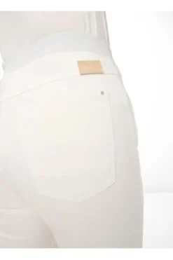 RAPHAELA BY BRAX Baumwoll-Hose Pamina offwhite Slim Fit in Super Dynamic-Stretchqualität