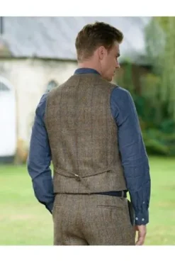 WELLINGTON OF BILMORE Harris Tweed Weste Wales green blue herringbone kariert